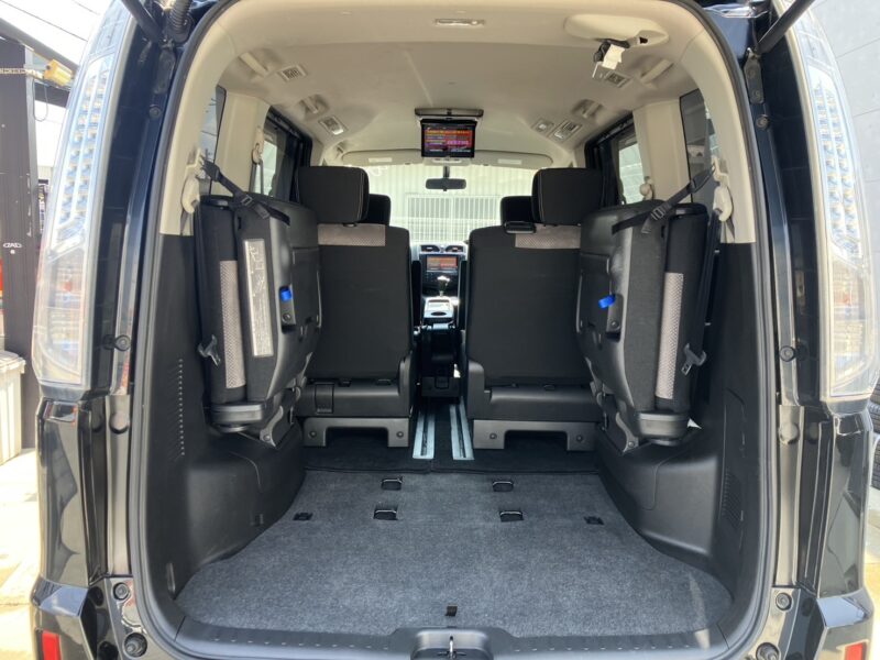 セレナ ライダーブラックライン S-HV 【総合評価優良車】