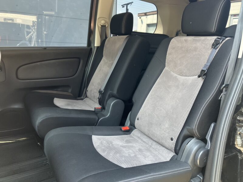 セレナ ライダーブラックライン S-HV 【総合評価優良車】