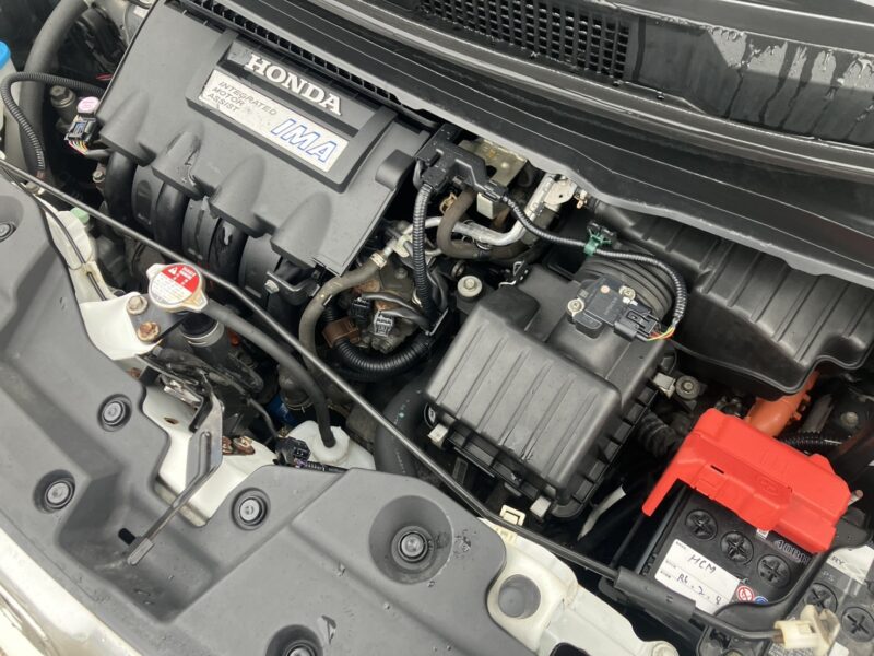 フリードスパイクハイブリッド ジャストセレクション