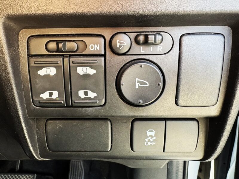 フリードスパイクハイブリッド ジャストセレクション