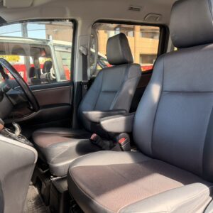 エスクァイア　HV　Gi