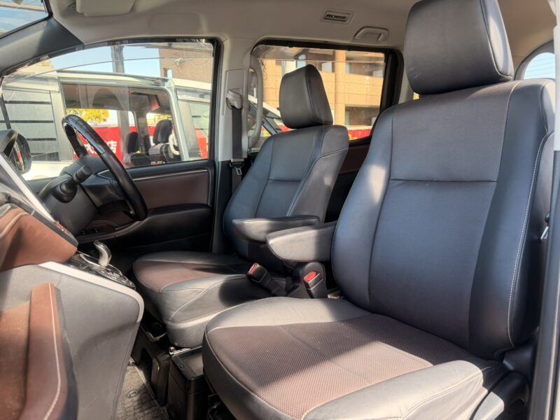 エスクァイア HV Gi