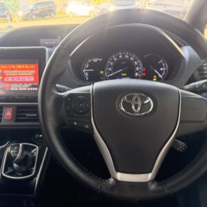 エスクァイア　HV　Gi