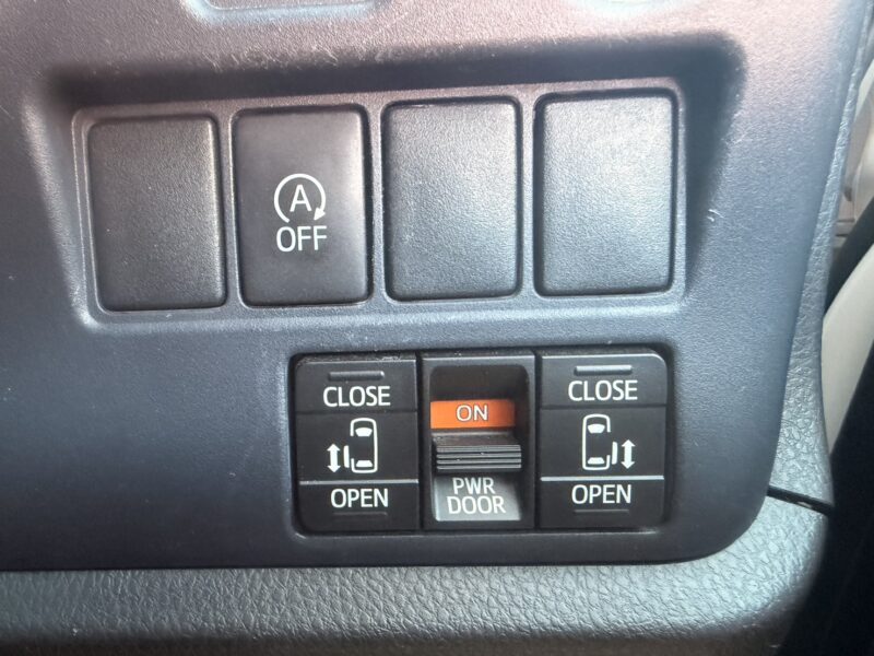 ヴォクシー ZS【総合評価優良車】