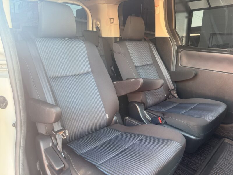 ヴォクシー ZS【総合評価優良車】