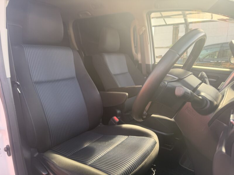 ヴォクシー ZS【総合評価優良車】