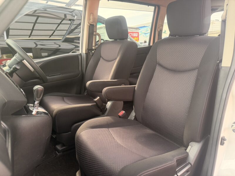 セレナ HWS S-HV 【総合評価優良車】