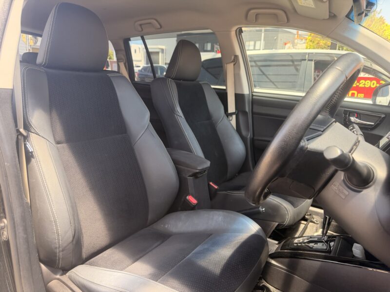 カローラフィールダー HV GエアロツアラーWXB【総合評価優良車】