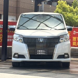 エスクァイア　Gi　ブラックテーラード　～特別仕様グレード～