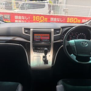 ヴェルファイア　3.5Z　ゴールデンアイズ　4WD