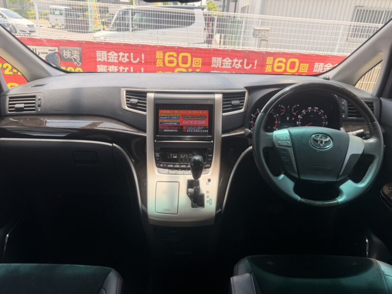 ヴェルファイア 3.5Z ゴールデンアイズ 4WD