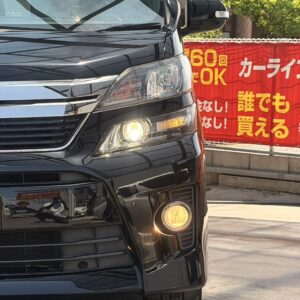 ヴェルファイア　3.5Z　ゴールデンアイズ　4WD