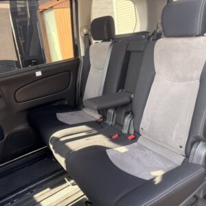 セレナ　ライダーブラックライン　S-HV【総合評価優良車】