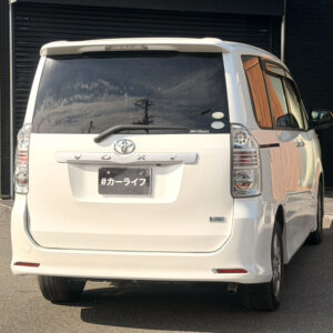 ヴォクシー　ZS　煌Ⅱ　【総合評価優良車】≪特別仕様グレード≫　～8人乗りtype～