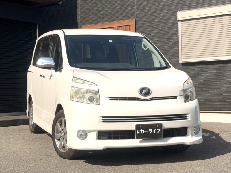 ヴォクシー ZS 煌Ⅱ 【総合評価優良車】≪特別仕様グレード≫ ~8人乗りtype~