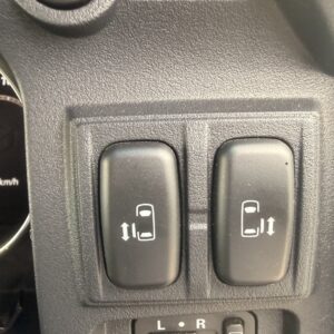 デリカD:5　ローデスト　Gパワーパッケージ　４WD
