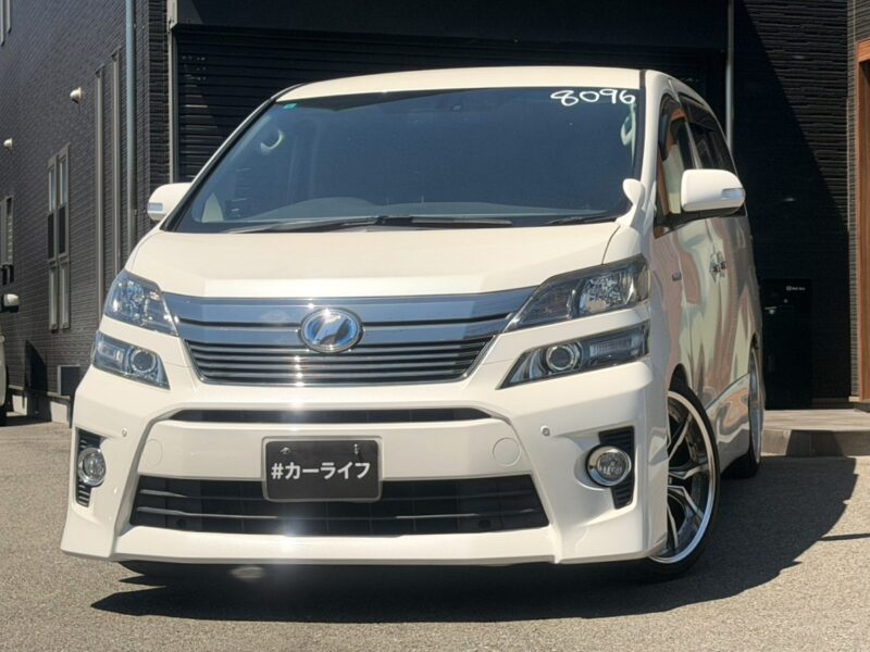ヴェルファイア　ハイブリッド　ZR　4WD
