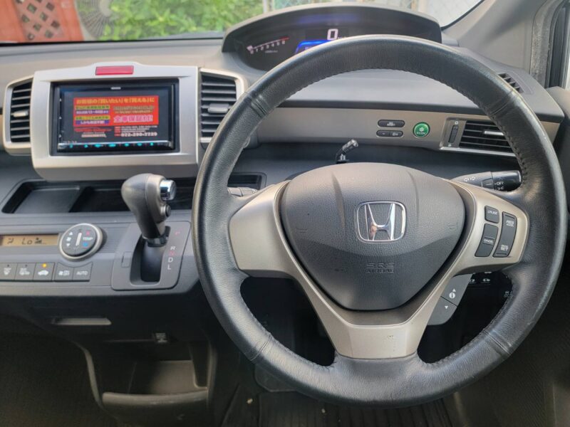 フリードスパイク HVジャストセレクション【総合評価優良車】