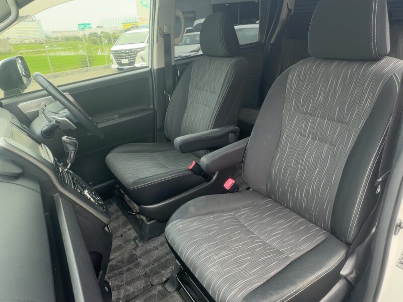 ヴォクシー ZS 煌2【特別仕様車グレード】