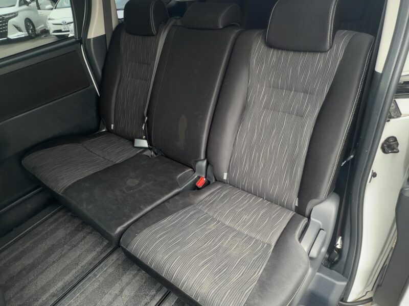 ヴォクシー ZS 煌2【特別仕様車グレード】