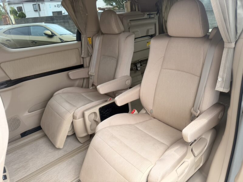 アルファード HV G 4WD 【総合評価優良車】