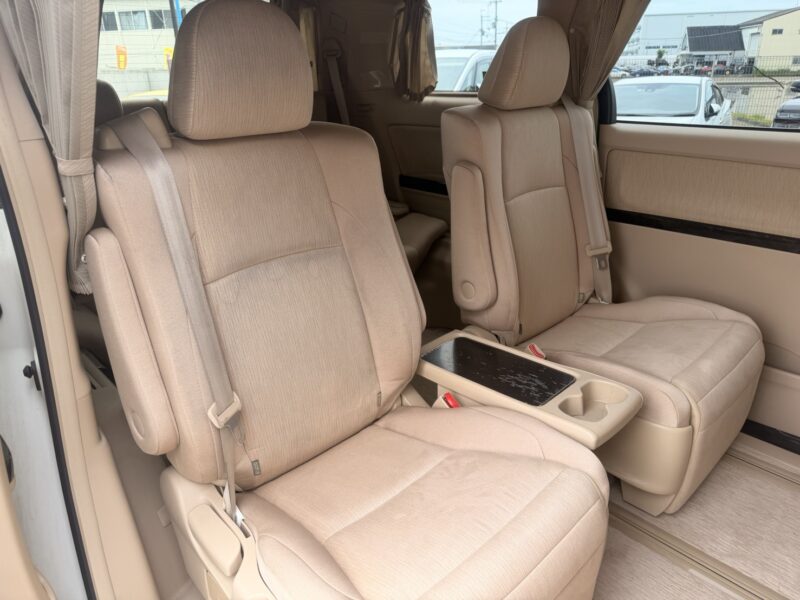 アルファード HV G 4WD 【総合評価優良車】