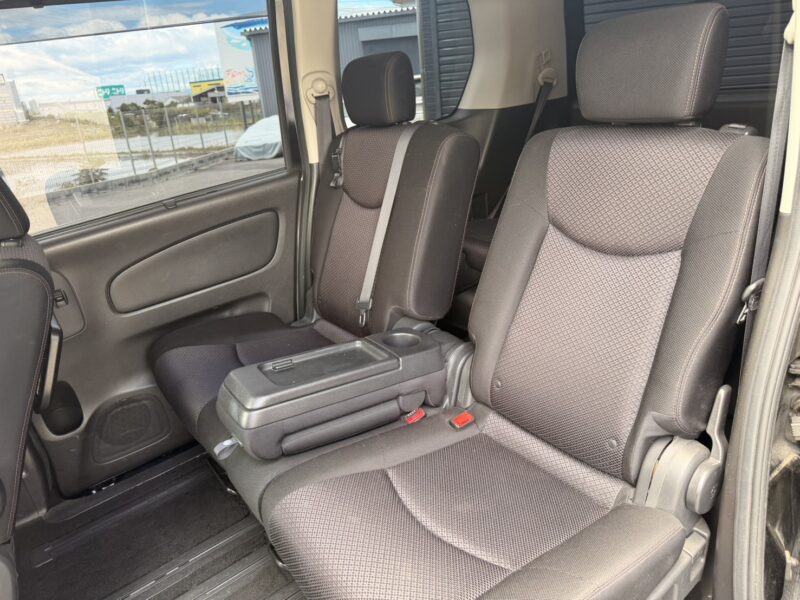 セレナ HWS S-HV【総合評価優良車】
