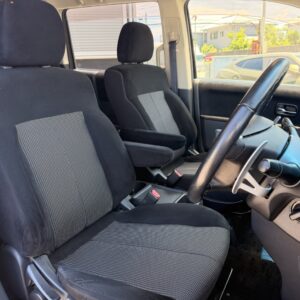 デリカD:5 ローデスト Gパワーパッケージ4WD