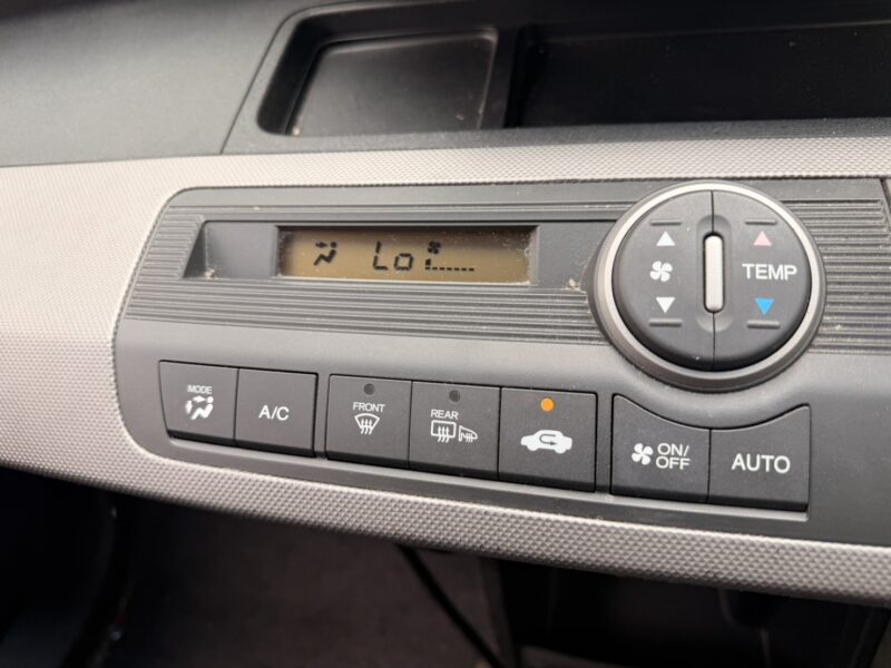 フリード ハイブリッド ジャストセレクション【総合評価優良車】