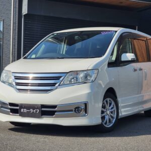 セレナ　ライダー　【ユーザー買取車】