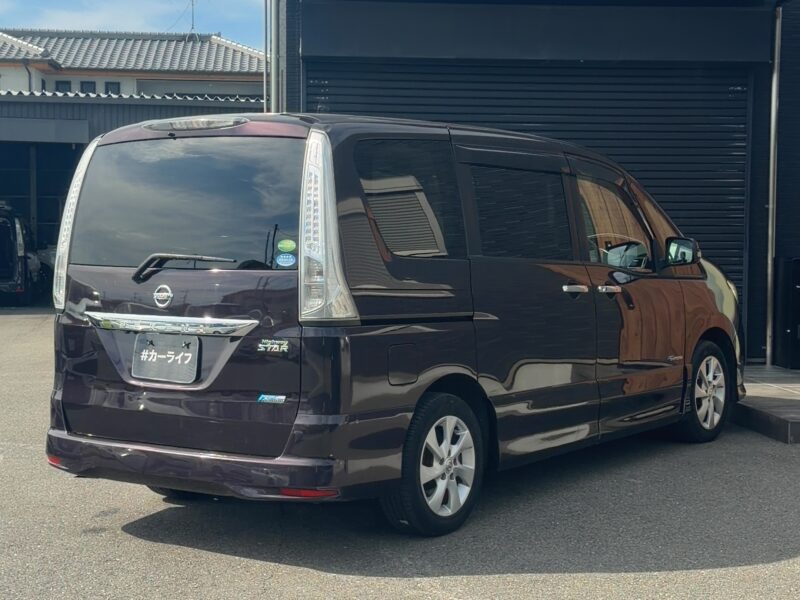 セレナ HWS S-HV【ユーザー買い取り車両】