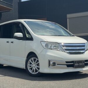 セレナ　ライダー　【ユーザー買取車】