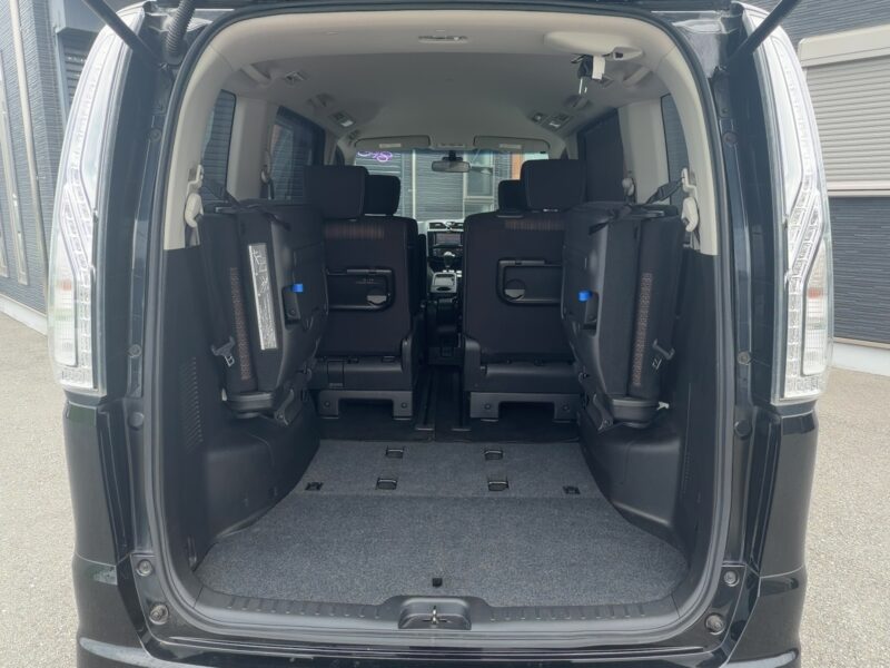 セレナ HWS S-HV【総合評価優良車】