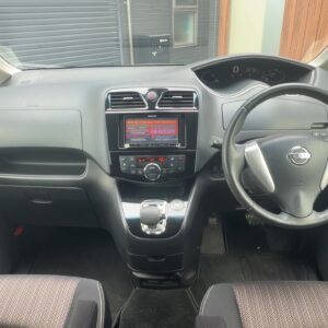セレナ HWS S-HV【総合評価優良車】