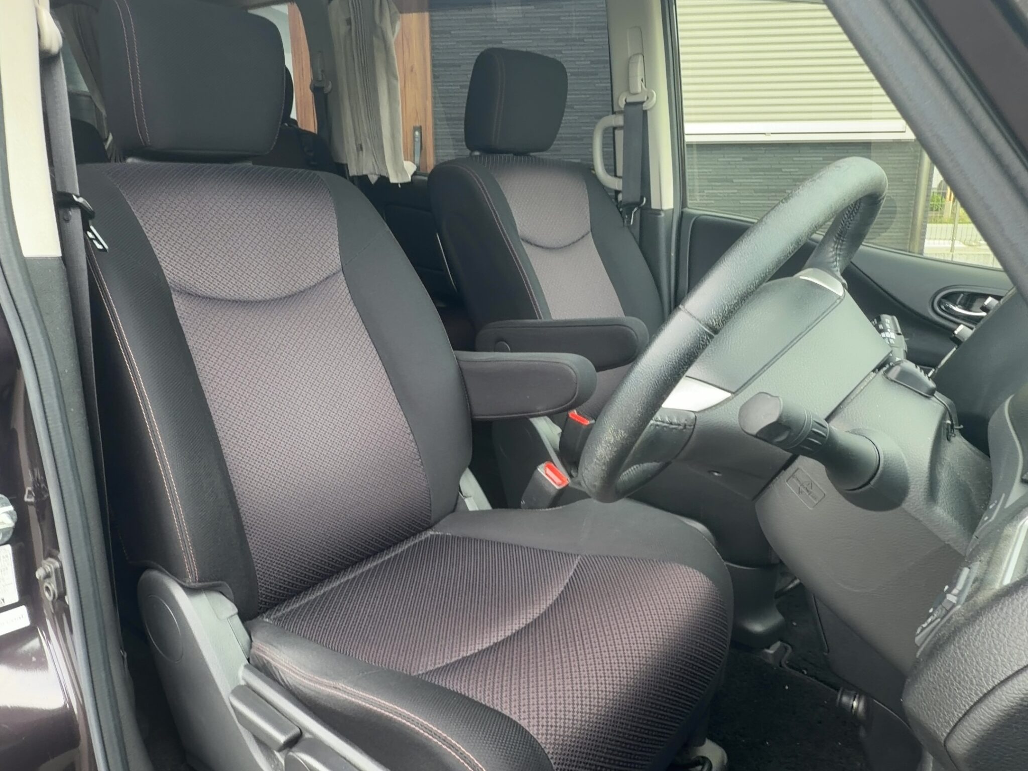 セレナHWSS-HVVセレクション【総合評価優良車】 | 審査なし自社ローン