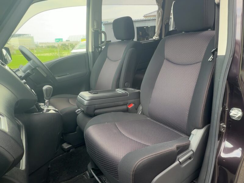 セレナ HWS S-HV Vセレクション【総合評価優良車】