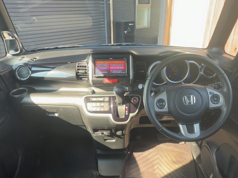 N-BOXカスタム Gターボパッケージ【ワンオーナー車】