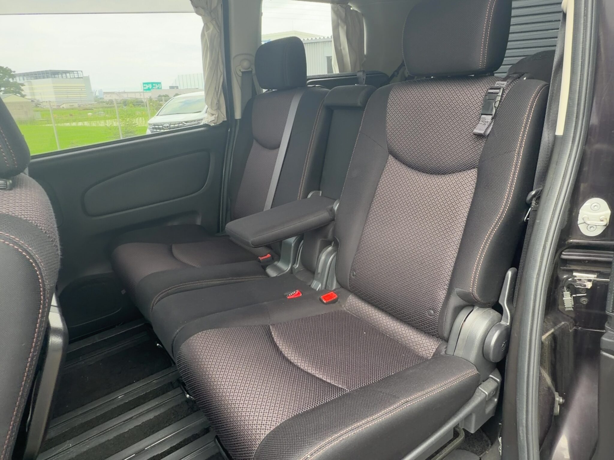 セレナHWSS-HVVセレクション【総合評価優良車】 | 審査なし自社ローン