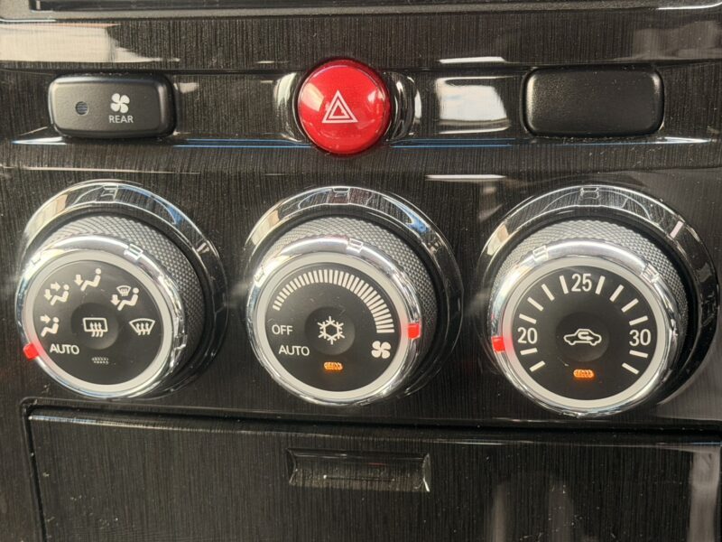 デリカD:5 ローデスト Gパワーパッケージ 4WD