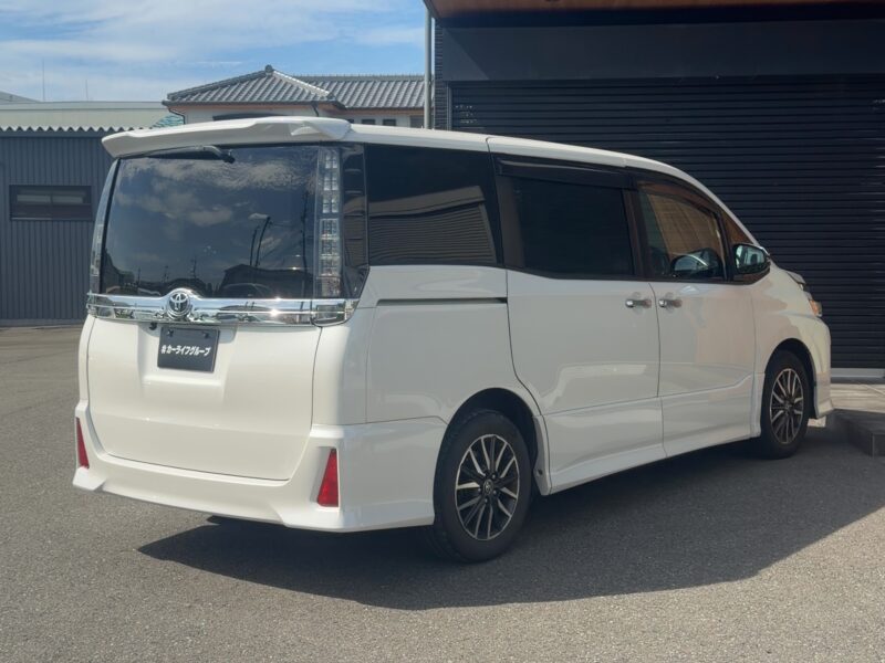 ヴォクシー ZS 煌 【総合評価優良車】