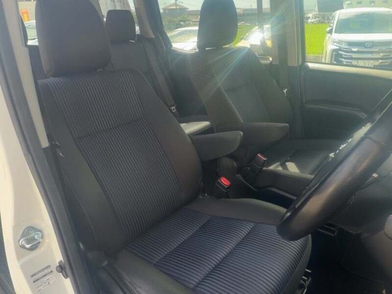 ヴォクシー ZS 煌 【総合評価優良車】