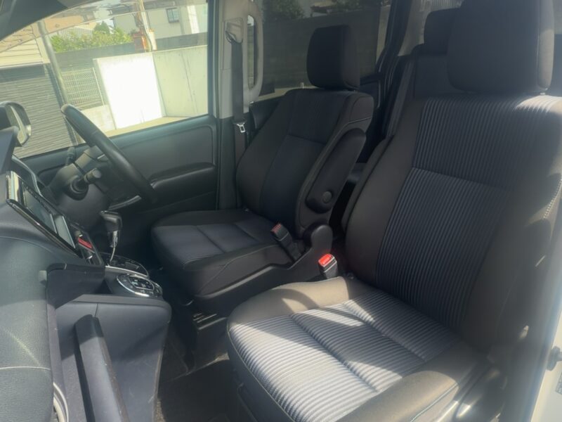 ヴォクシー ZS 煌 【総合評価優良車】