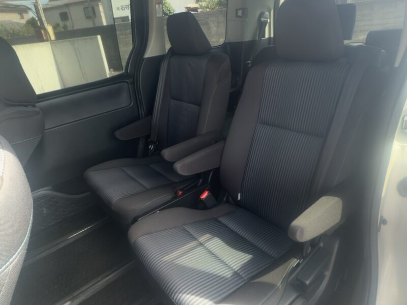 ヴォクシー ZS 煌 【総合評価優良車】