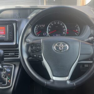 ヴォクシー　ZS　煌　【総合評価優良車】