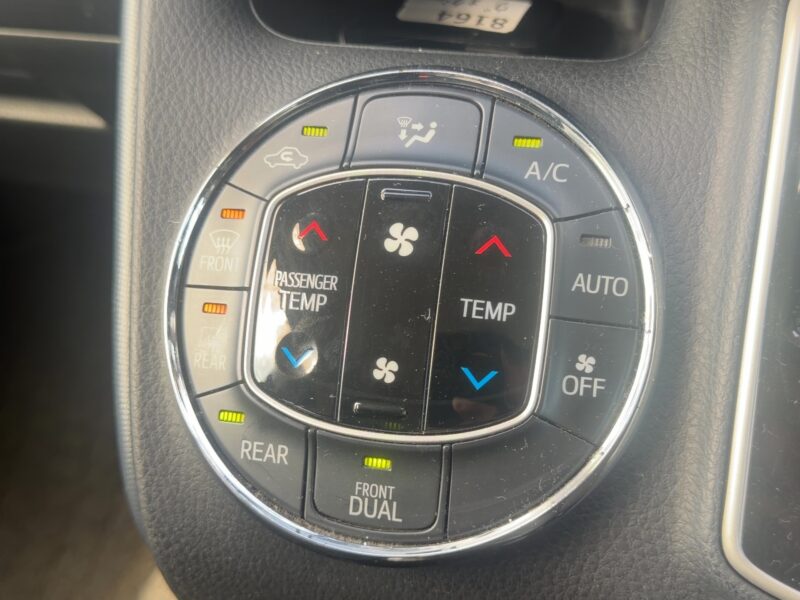 ヴォクシー ZS 煌 【総合評価優良車】