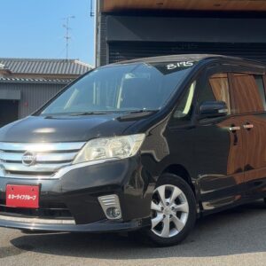 セレナ　ハイウェイスター　S-HV