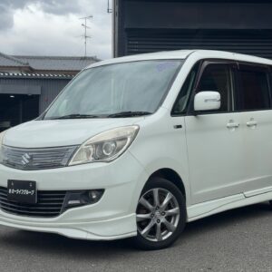 ソリオ　ブラック&ホワイト 4WD