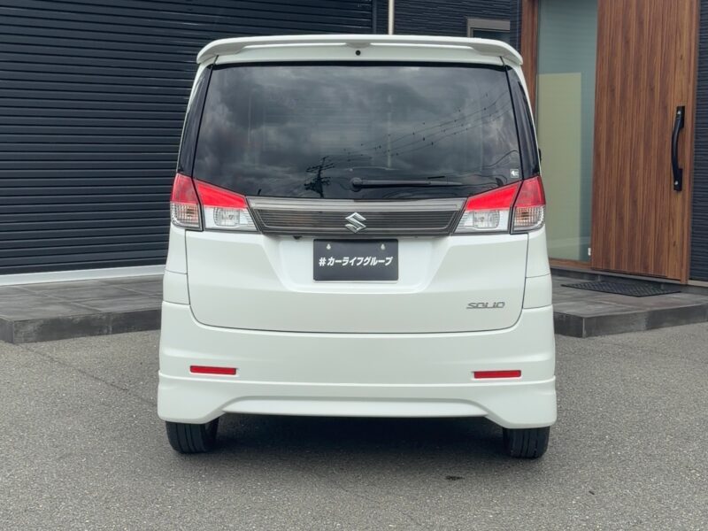 ソリオ ブラック&ホワイト 4WD