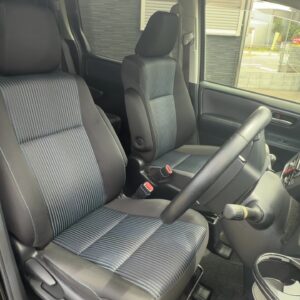 ヴォクシー　ZS