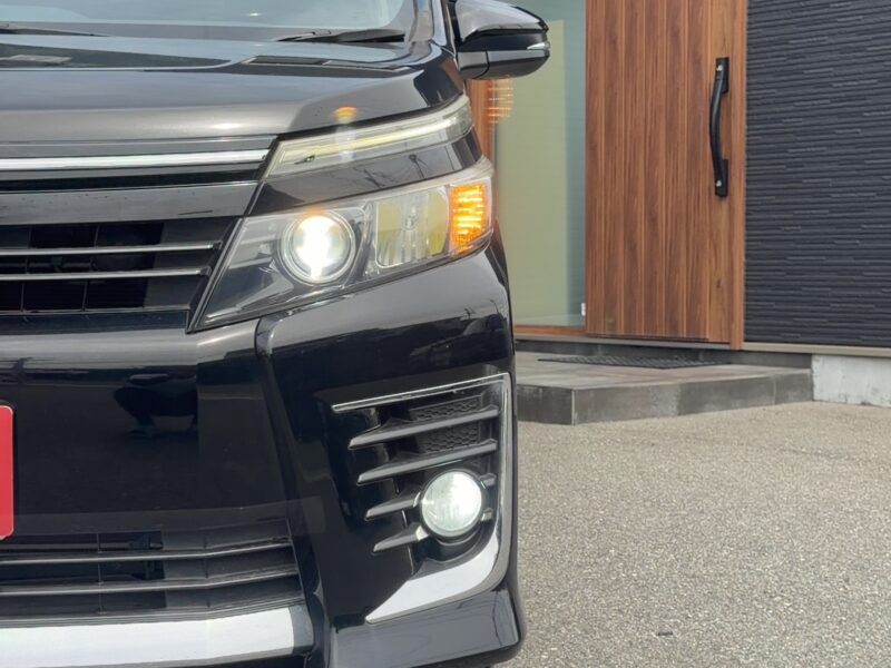 ヴォクシー ZS